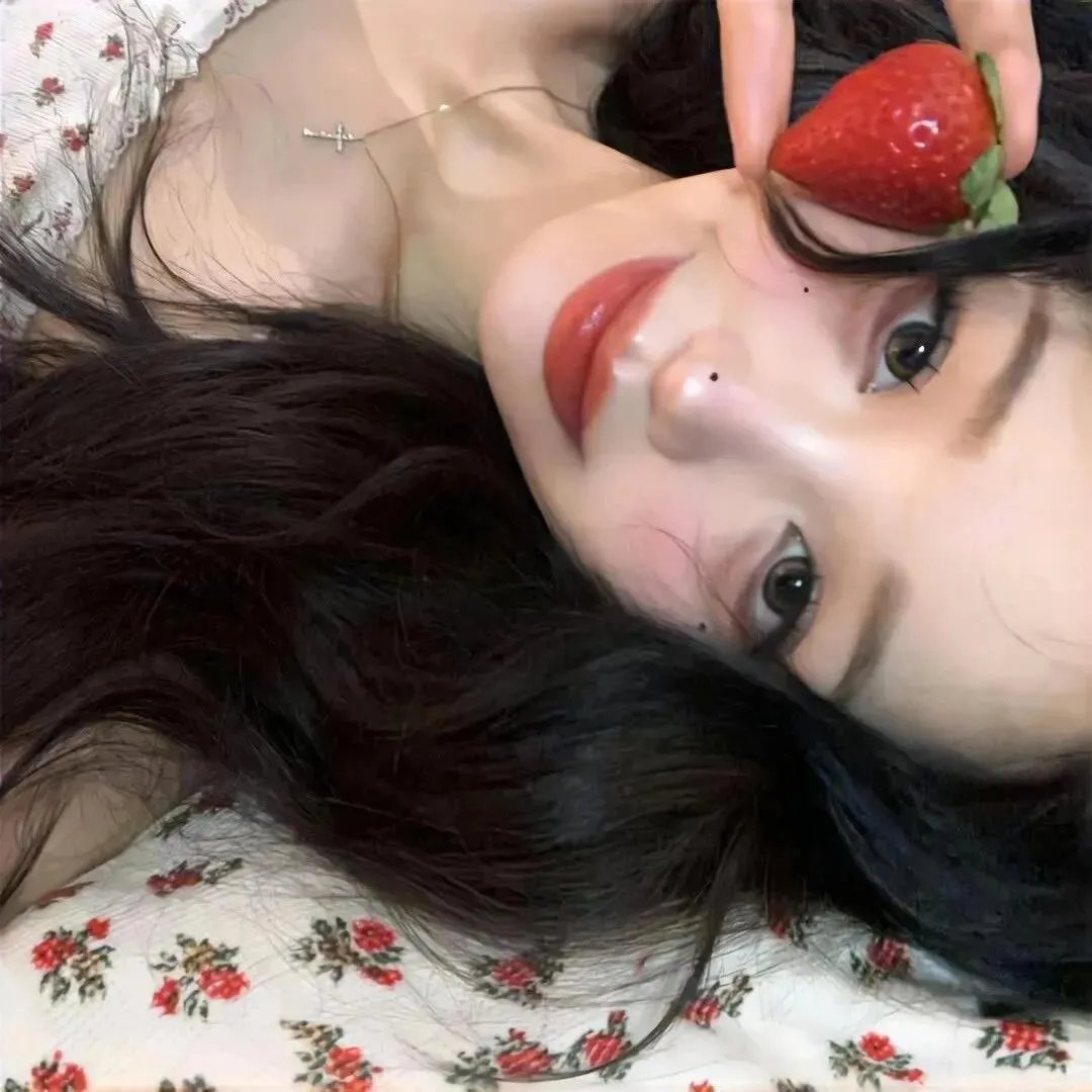隔壁的吸血鬼美眉
